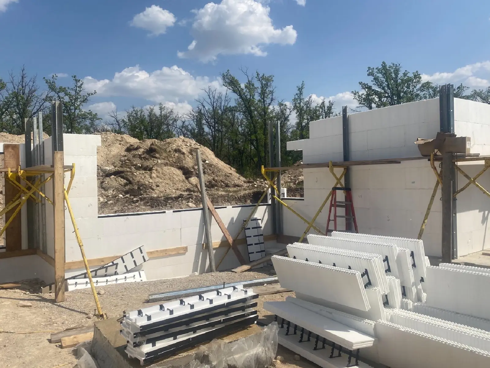 Insulated Concrete Forms (ICF) (1) Insulated Concrete Forms (ICF)